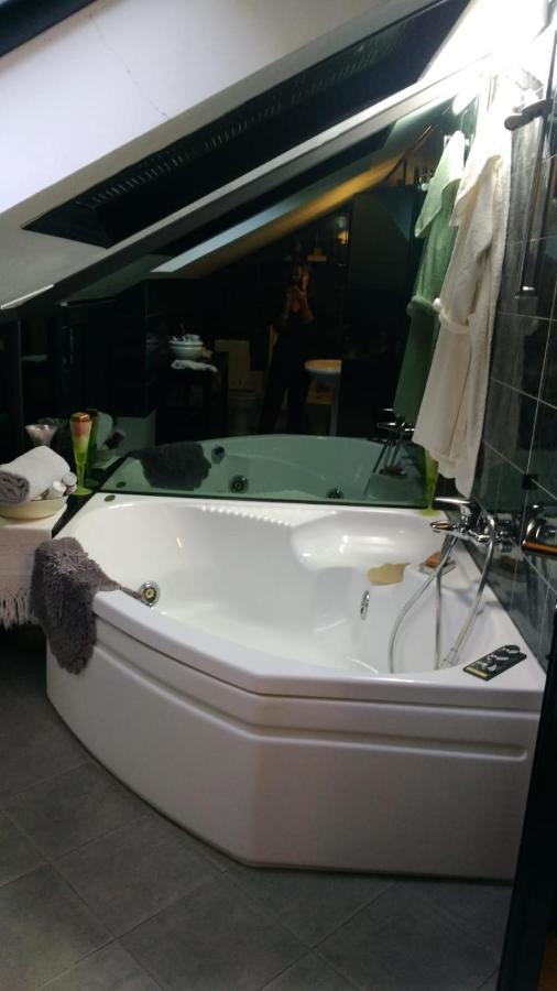 Casa Lilli Apartment วาลเลโครเซีย ภายนอก รูปภาพ